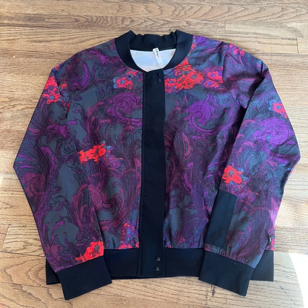 Fabletics Floral Paisley Bomber Jacket Purple Red Grey L lightweight
